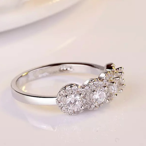 New Eternity Band 925 Sterling Silver Ring - Picture 6 of 6